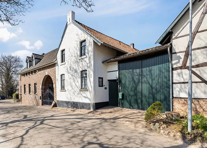 Boerderij, Voorhuis Nyaraló